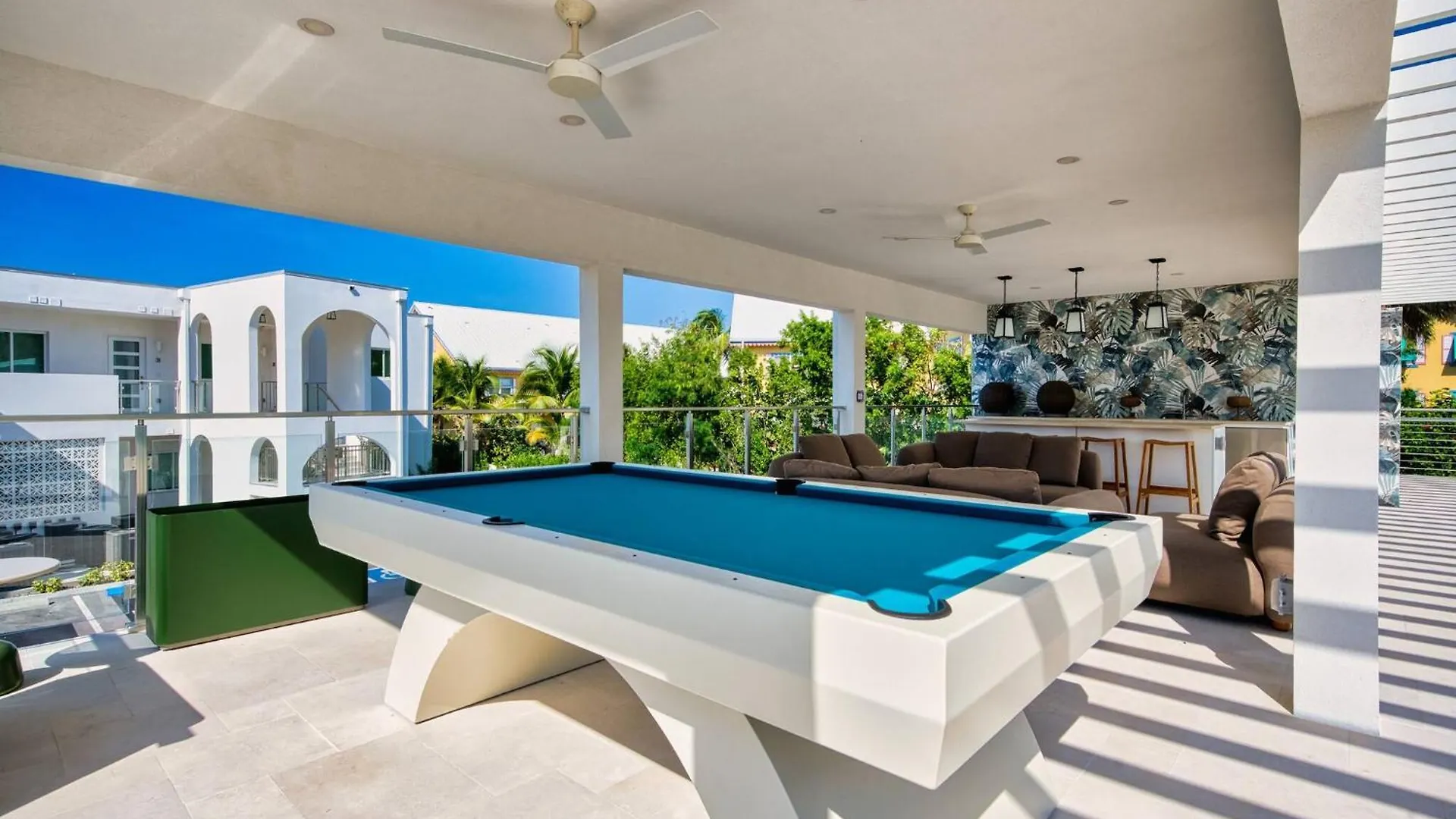 Sunset Point - Elegance Redefined Daire West Bay